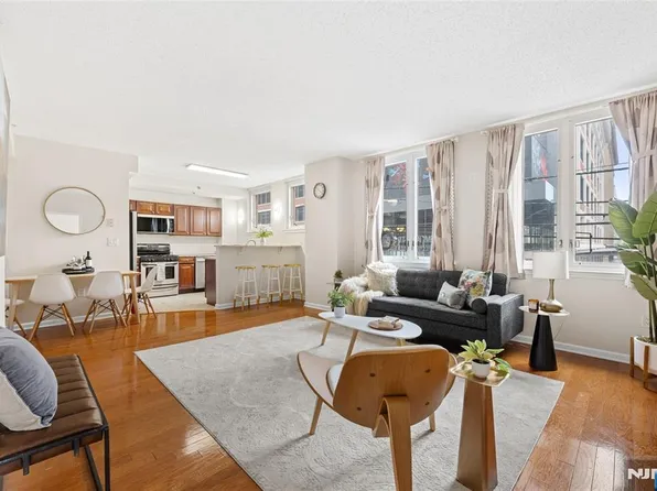 143 Morgan St APT 1A, Jersey City, NJ 07302