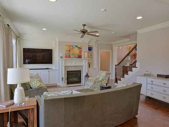4th image of 10477 Huntley Ct