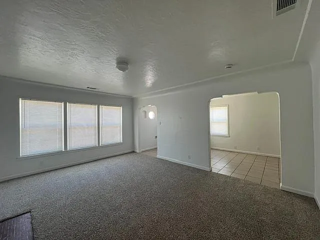 1806 E Clinton Ave — Photo 3