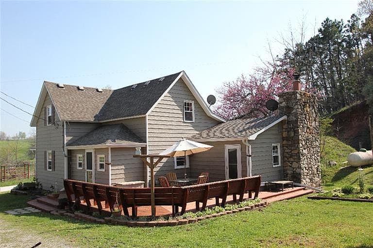 2nd image of 1653 Elm Springs Rd