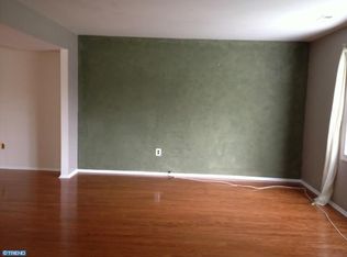 41 Manchester Rd, Sewell, NJ 08080