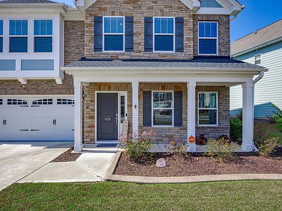 5th image of 429 Harbour Pointe Dr