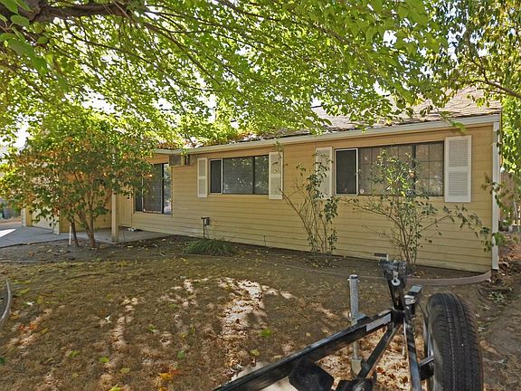 2nd image of 3900 Stephen Dr