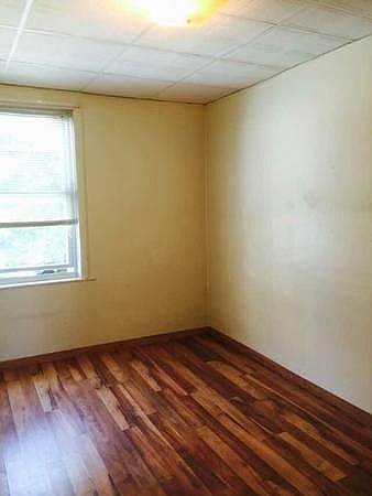 2nd image of 14-16 Fairmont Pl #2