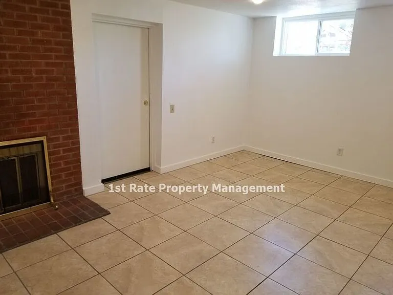 1816 W State St #4 — Photo 4