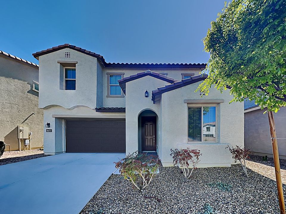 1st image of 706 N Blackbird Dr