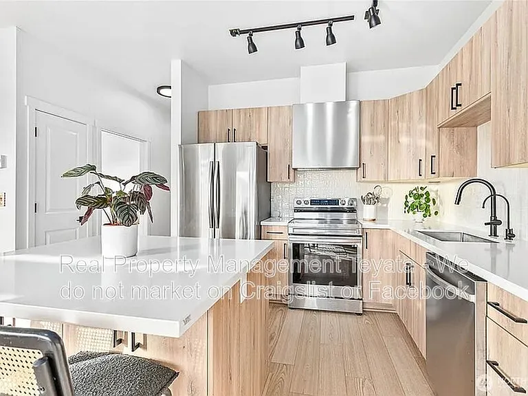 2173 Sunnybrook Ln #202 — Photo 4