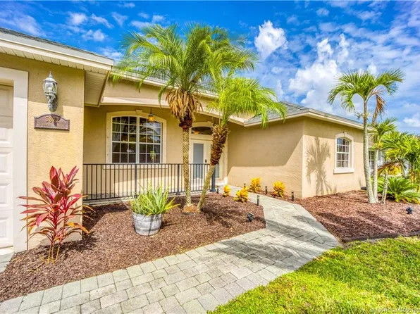 3872 SW Chicopee St, Port Saint Lucie, FL 34953