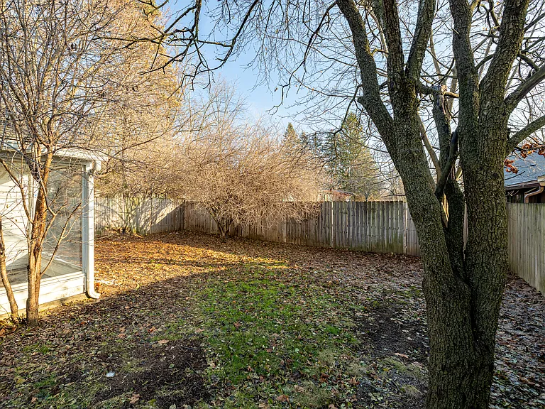 1012 Miner St — Photo 33