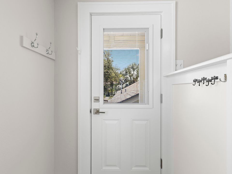 Entry interior.