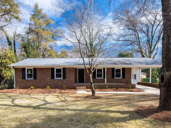 2051 Independence Rd, Winston Salem, NC 27106