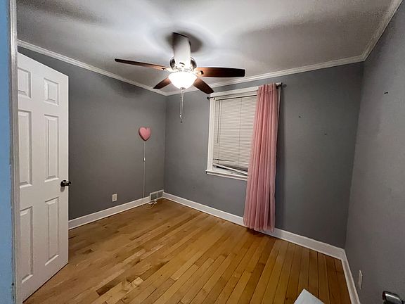 3rd image of 1840 Glendale Ave