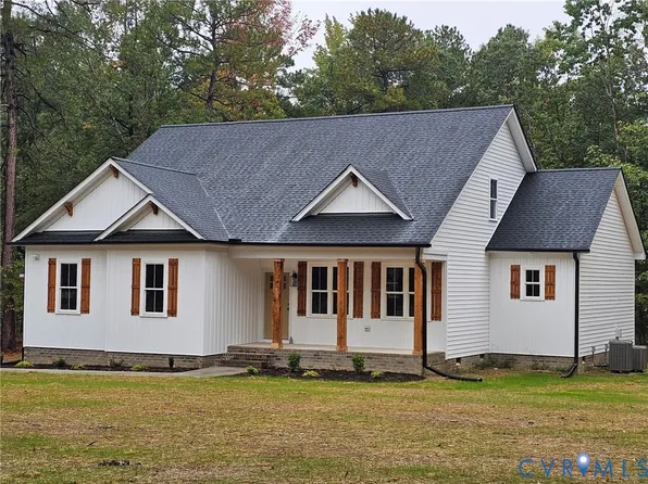 19206 Carson Rd, Dinwiddie, VA 23841