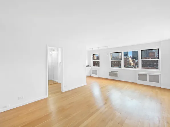 404 East 66th Street 11B image 1 of 8
