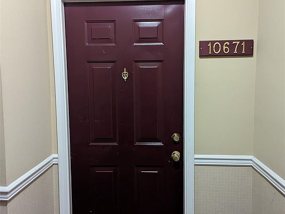 2nd image of 10671 Hill Point Ct