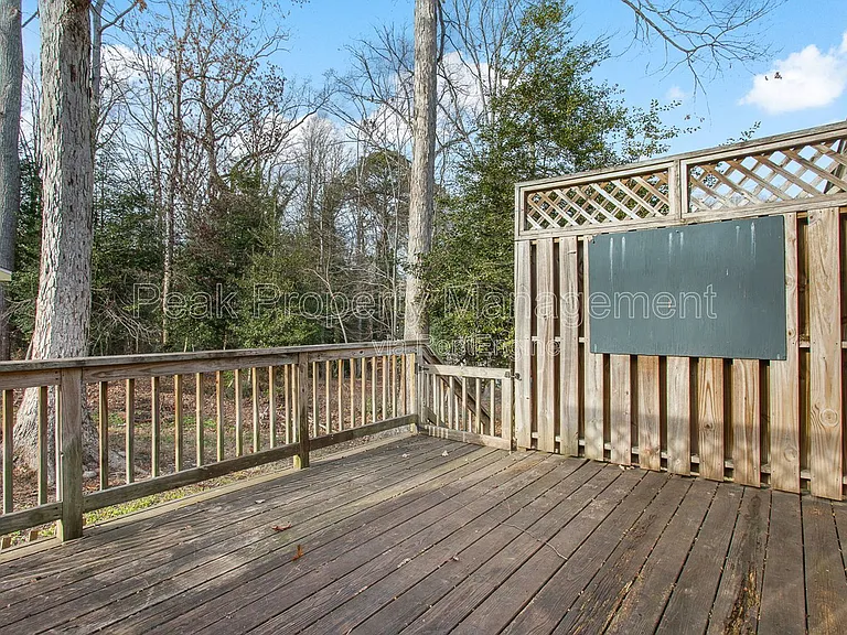 2718 Grantwood Ct — Photo 17