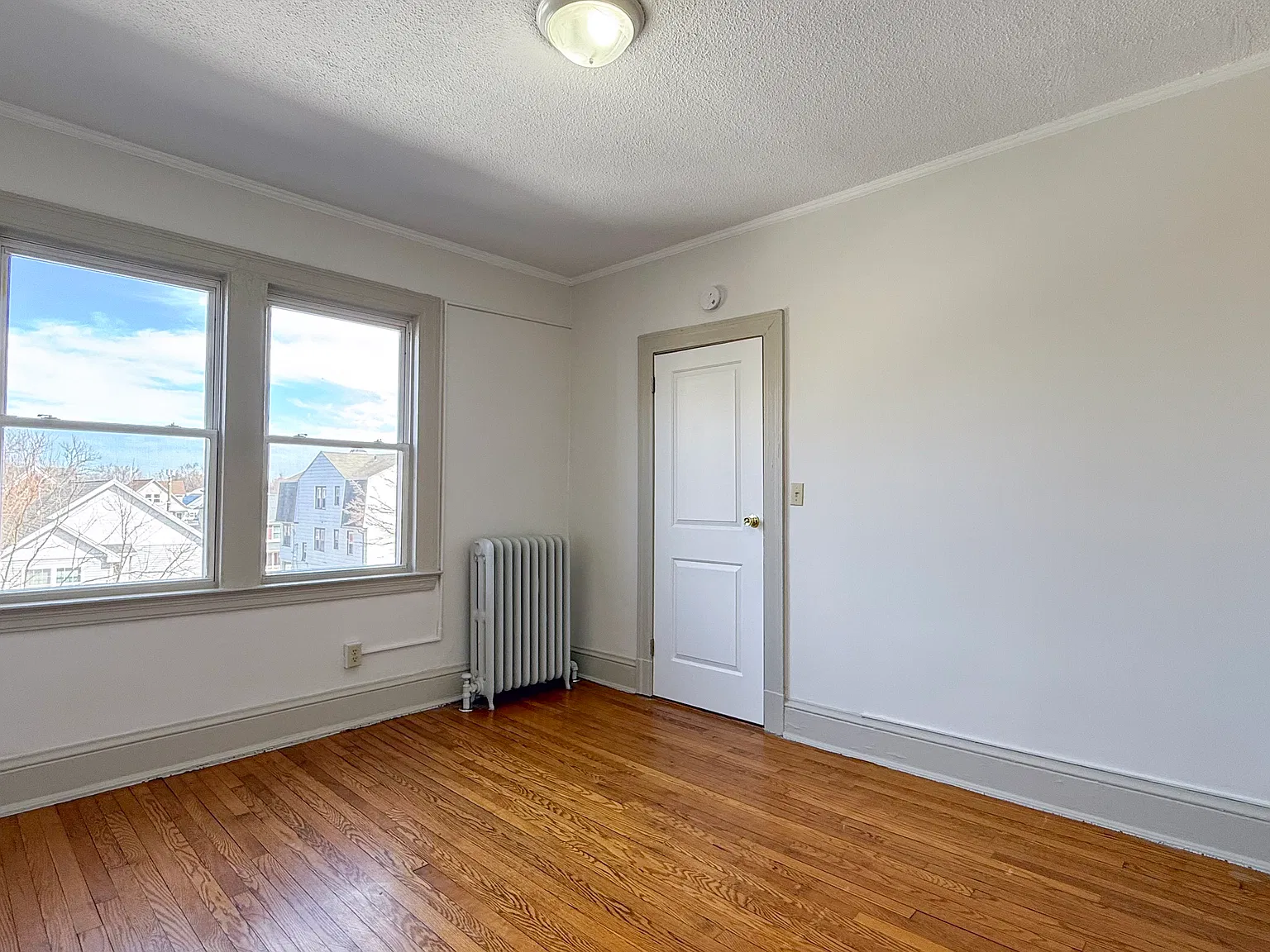 1 bed, $1,300 — Photo 4