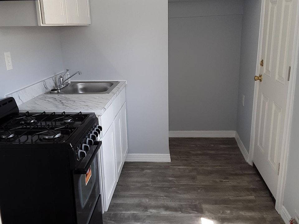 1st image of 16 Van Wagenen St