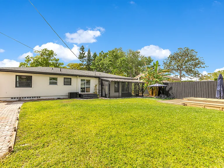 344 Starling Rd — Photo 37