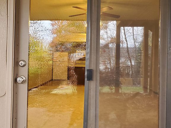 4th image of 4273 N 143rd St