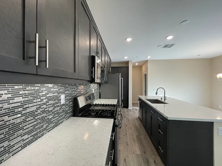 35808 Breckyn Ln — Photo 5