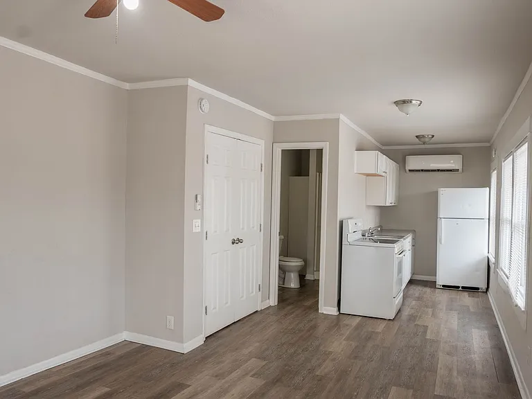 Archer Duplexes — Photo 13