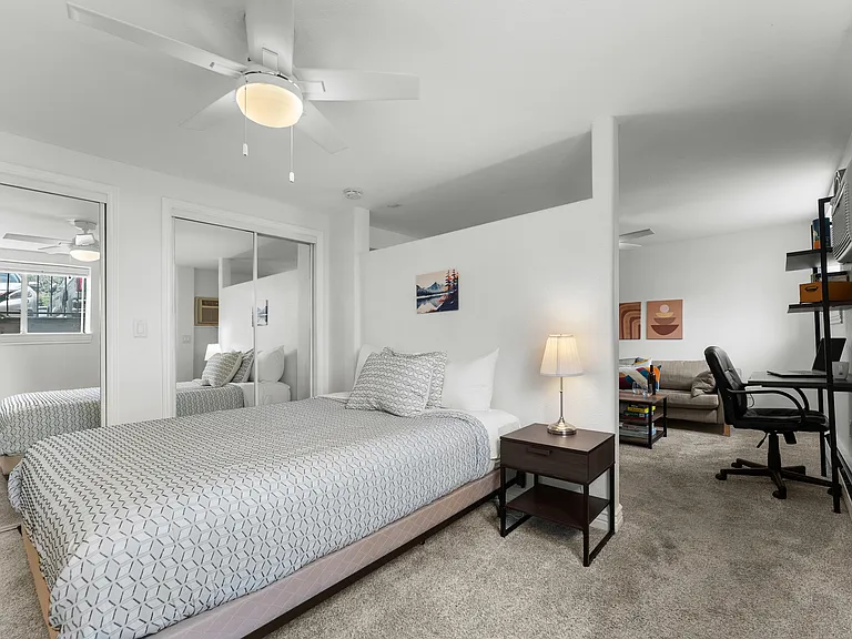 1833 N Williams St #105 — Photo 15