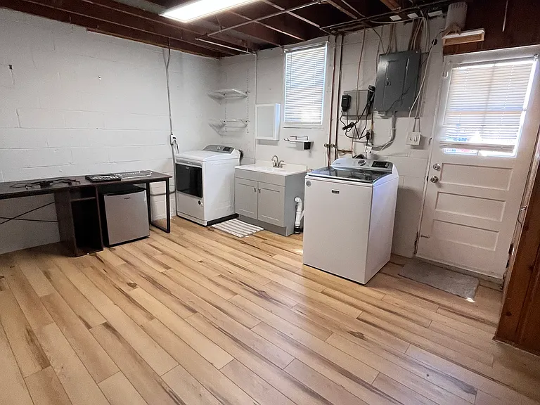 4905 Wilkens Ave — Photo 17