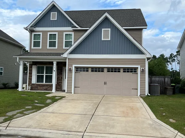 70 Peoples Ct, Hampstead, NC 28443