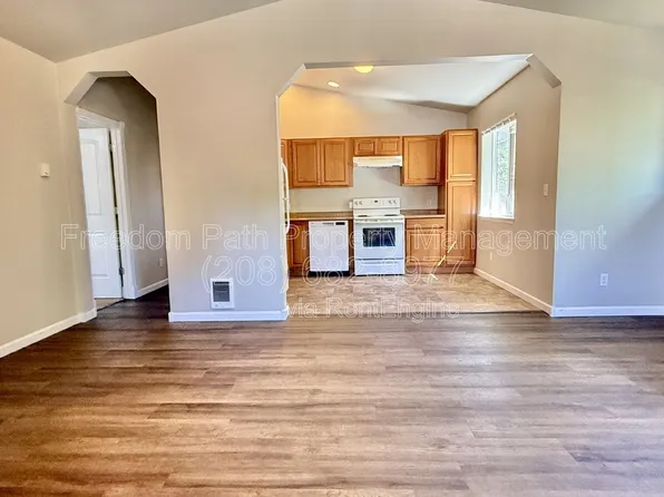 1212 E Sherman Ave, Coeur D Alene, ID 83814