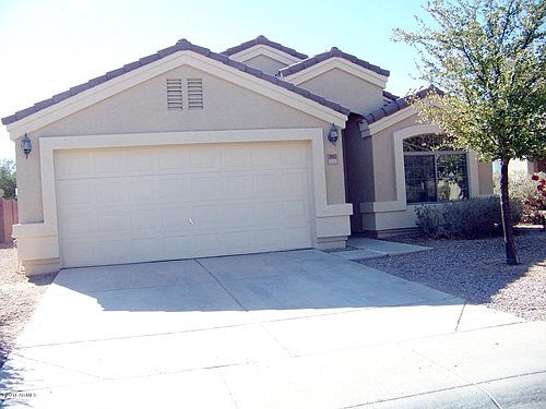 1st image of 2063 N Pine Pl
