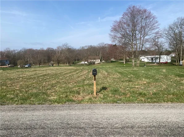 472 Pine Dr, Clarion, PA 16214