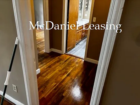 Building Photo - 392 Woodside Ln