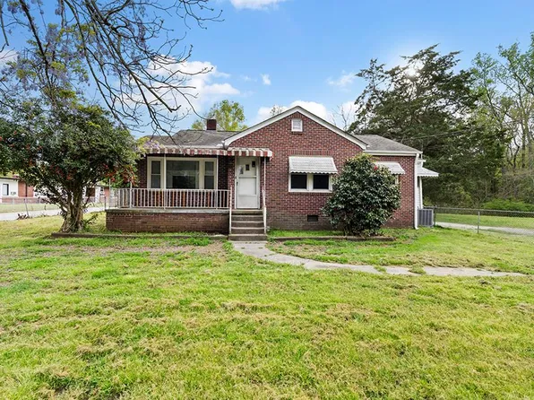 1008 S Main St, Abbeville, SC 29620