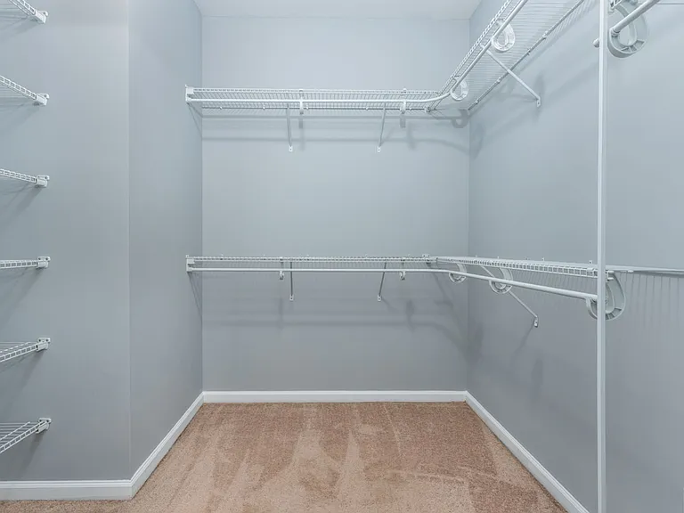 223 Chestnut Oak Ln — Photo 17