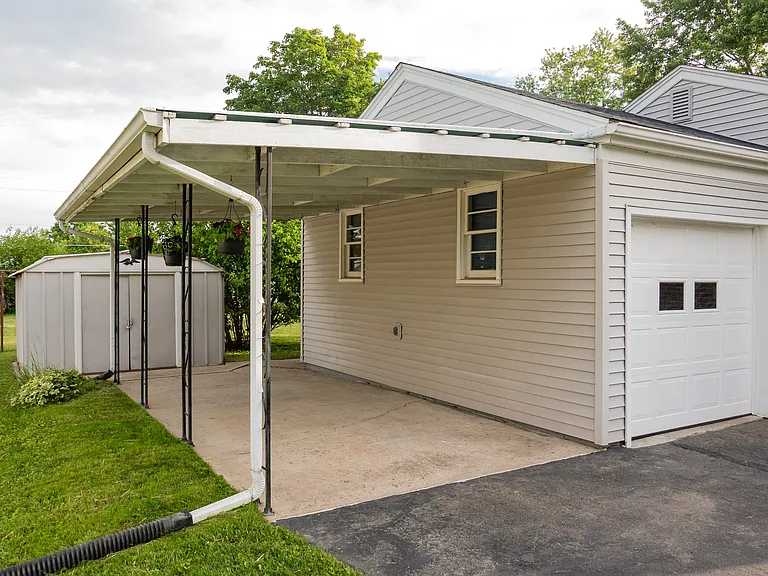 Carport