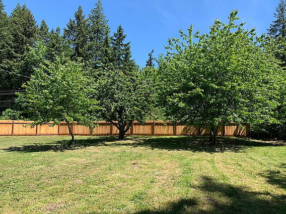 4th image of 39714 Eatonville Cutoff Rd E