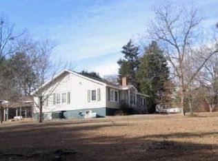 1813 McDonald Ave, Hamlet, NC 28345