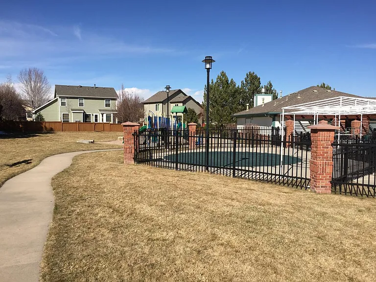 532 Dunraven Dr — Photo 14