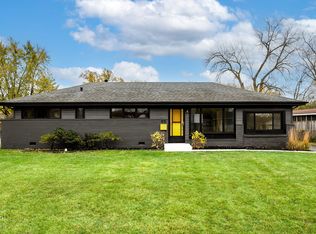 95 Des Plaines Ln, Hoffman Estates, IL