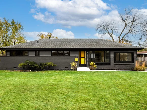 95 Des Plaines Ln, Hoffman Estates, IL 60169