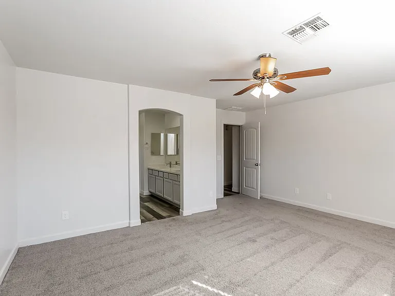6417 W Magnolia St — Photo 11