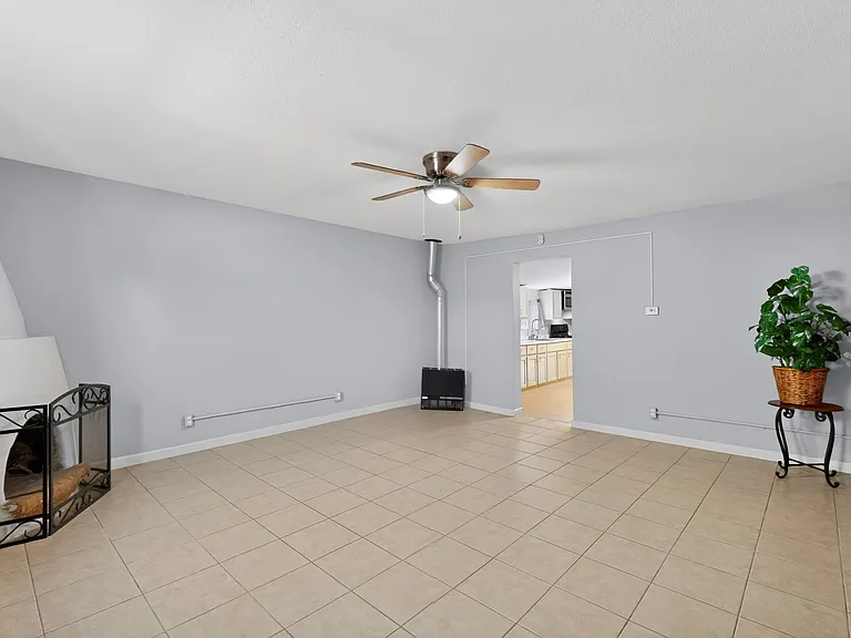 224 Hendrix Rd NW — Photo 10