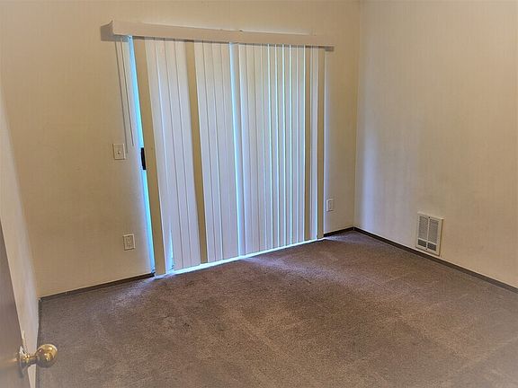 5th image of 14009 32nd Ave NE APT 201