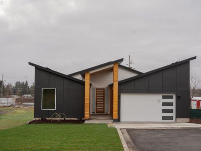 6 Linquist Ln, Cathlamet, WA, 98612