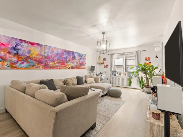 37-20 87th Street #2G, Jackson Heights, NY 11372
