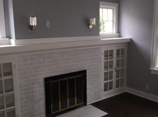 2208 Holmes Ave, Springfield, IL 62704