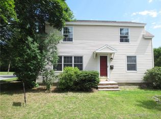 359 Maple St, Bangor, ME 04401