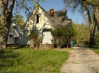 5245 Theodore St, Maple Heights, OH 44137