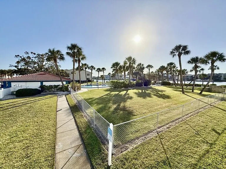 10350 Imperial Point Dr W #10 — Photo 42